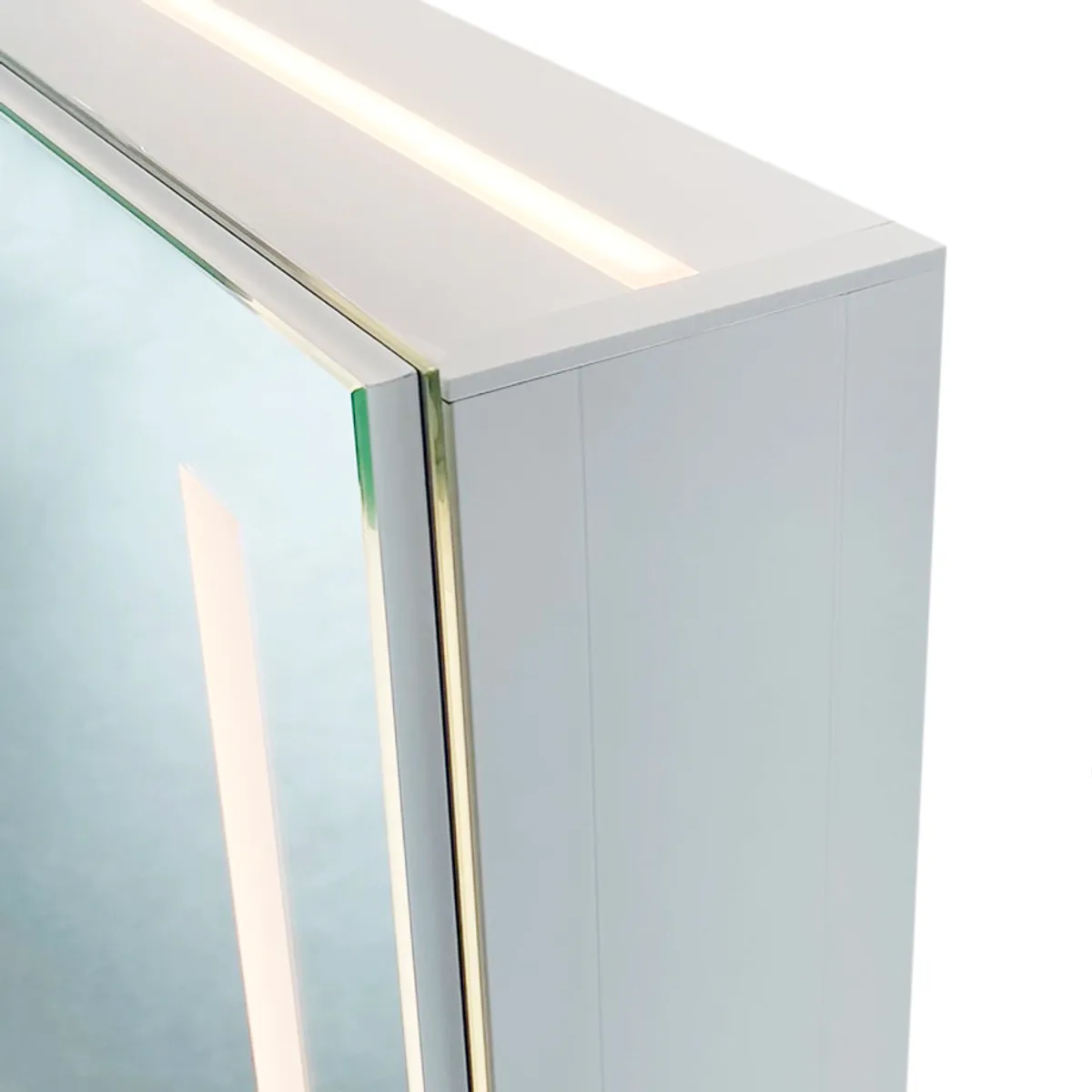 Badnor Maiken 120cm mbl.pk (9607) Lilly speilskap m/lys