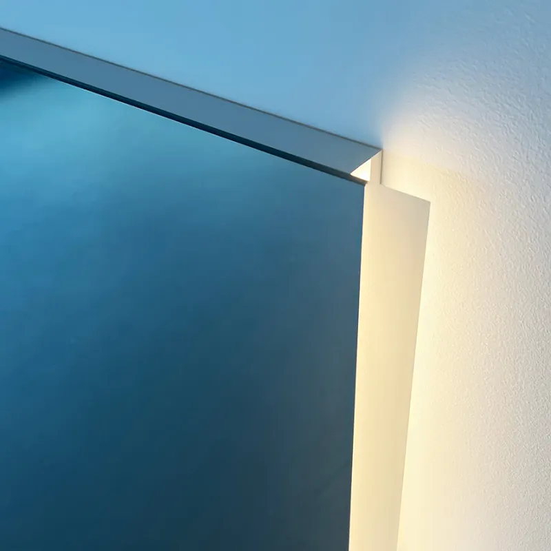 SPEILPRØVE (102) Rektangulært baderomsspeil m/LED-belysning, 61x122cm