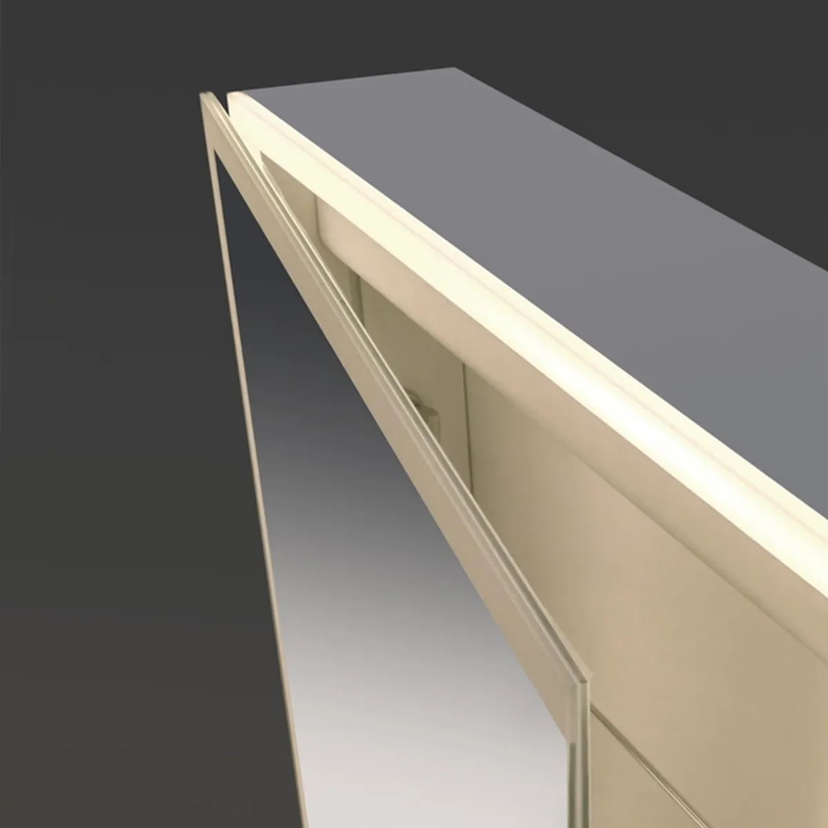 Badnor Marikken 90cm mbl.pk. (2221) Linnie speilskap